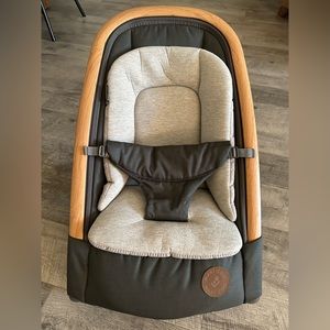 Maxi-Cosi Kori 2-In-1 Rocker